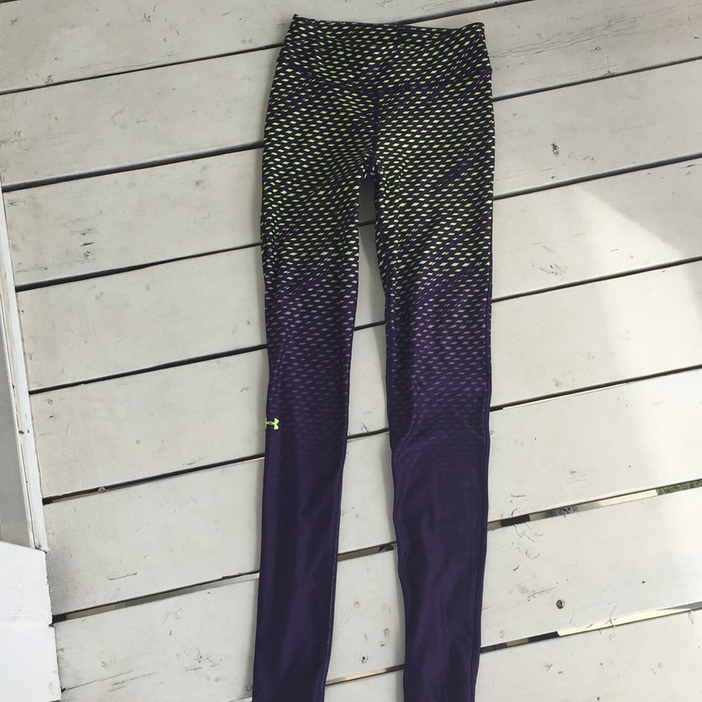 Purple & neon spandex workout pants 🏃🏼‍♀️